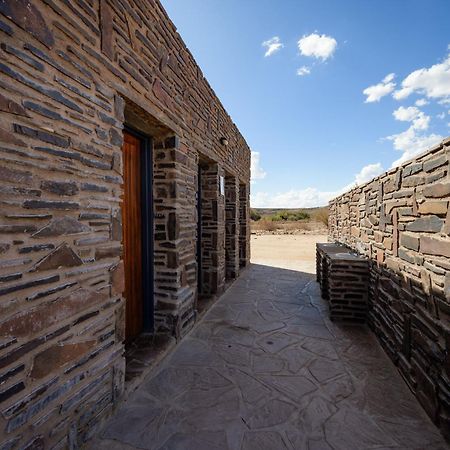 Canyon Roadhouse Campsite Fish River Canyon Bilik gambar